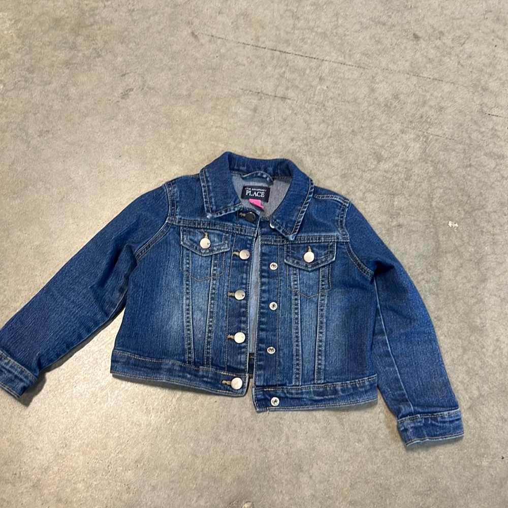Girls The children’s Place jean jacket size 4T
